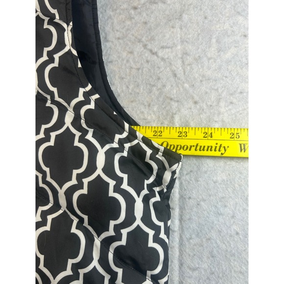 Lands End Womens Black White Geometric‎ Quilted Puffer Vest Size L 14-16 - Picture 3 of 8